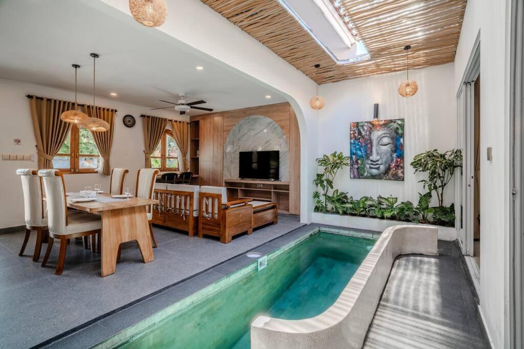 Villa Baron Brand New 2-Br In Kerobokan, Bali Buitenkant foto